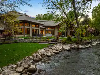 Waterfront Eagle Estate