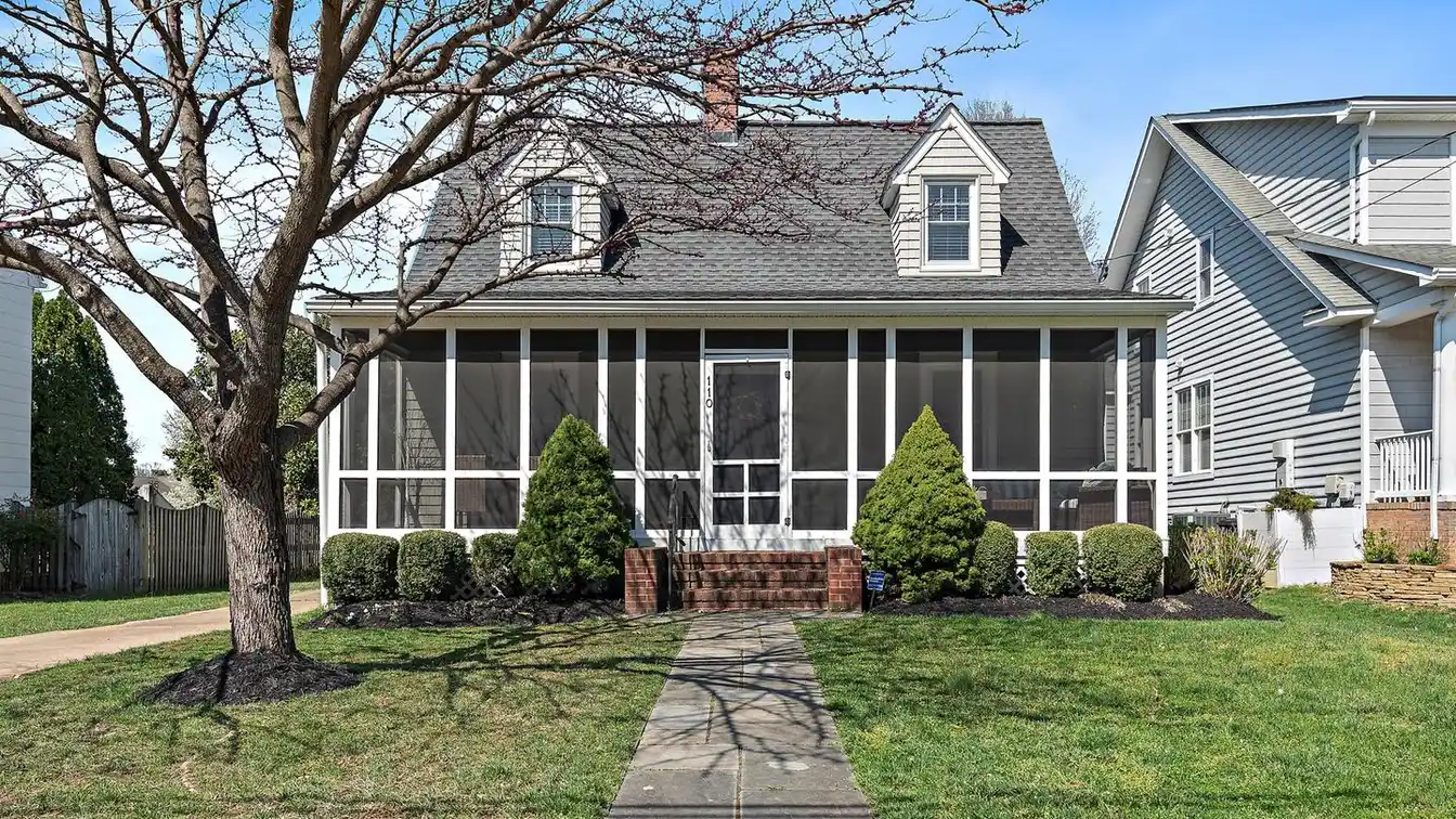 Charming Residence in the Heart of Homewood