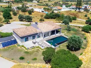 Algarve Oasis with Panoramic Countryside Views