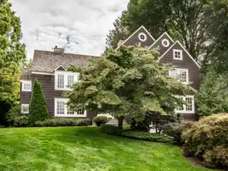 Architect-Designed Shingle-Style Home in Hartford Golf Club