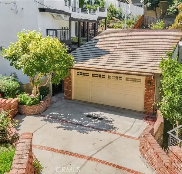 SANCTUARY IN PRIME STUDIO CITY