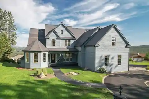 Modern Farmhouse Style Home on an Acre-Plus