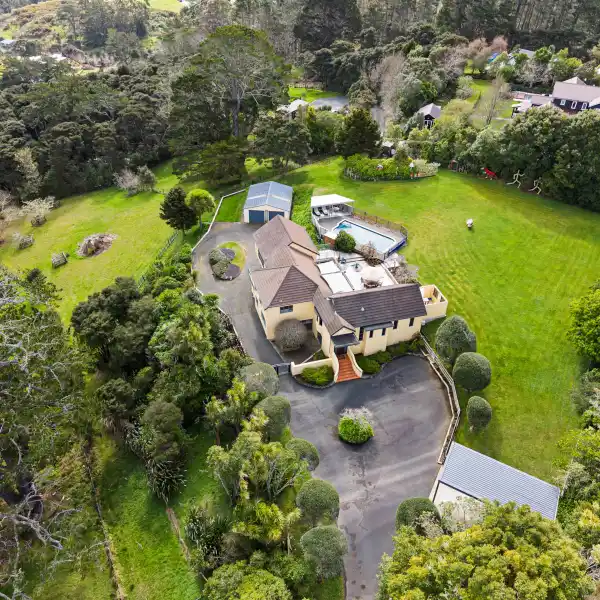 IMPRESSIVE MEDITERRANEAN-INSPIRED LIFESTYLE HOME