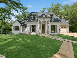 Modern Farmhouse Gem