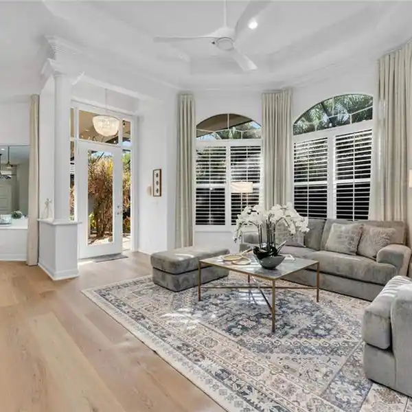 THE BEST OF FLORIDA LIVING IN KENSINGTON COUNTRY CLUB