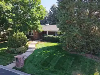 Privacy in Desirable Southmoor Vista