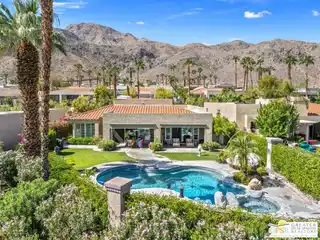 Exclusive Villa Style Home in Gated Neighborhood