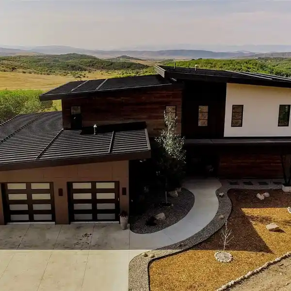 EXCEPTIONAL RESIDENCE ON NEARLY 36 ACRES IN GIANT SKY RANCH