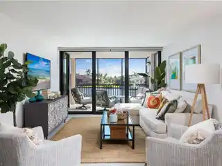 Bayfront Coastal Retreat