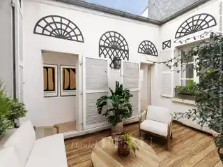 Spacious Terrace Living Near Champ-De-Mars