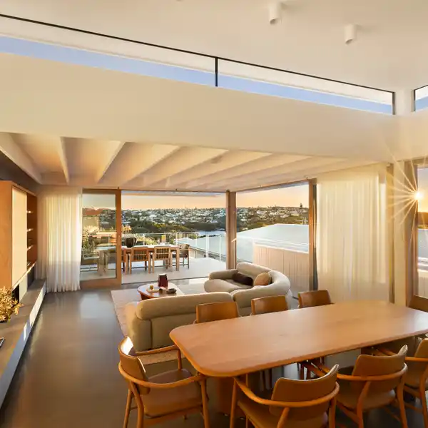 WATERSHED ARCHITECT DESIGNED RESIDENCE