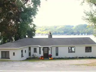 Lakefront Ranch with Private Dock