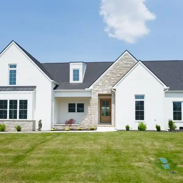 REFINED LIVING IN A SOUGHT-AFTER LOCATION