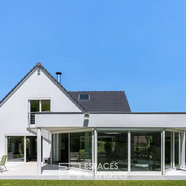 SPACIOUS MODERN VILLA AMIDST SERENE FOREST SETTING