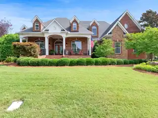 Resort Living in a Quiet Upscale Neighborhood