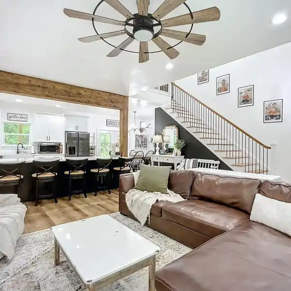 CHARMING COUNTRY HOMESTEAD ON 8.16 ACRES