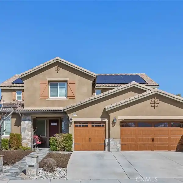 WILDOMAR NORTH RANCH POOL HOME