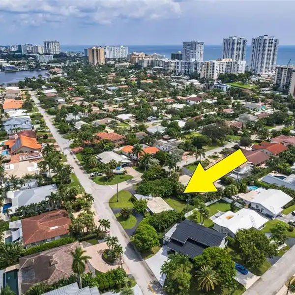 WONDERFUL LOCATION CLOSE TO OCEAN TO BUILD