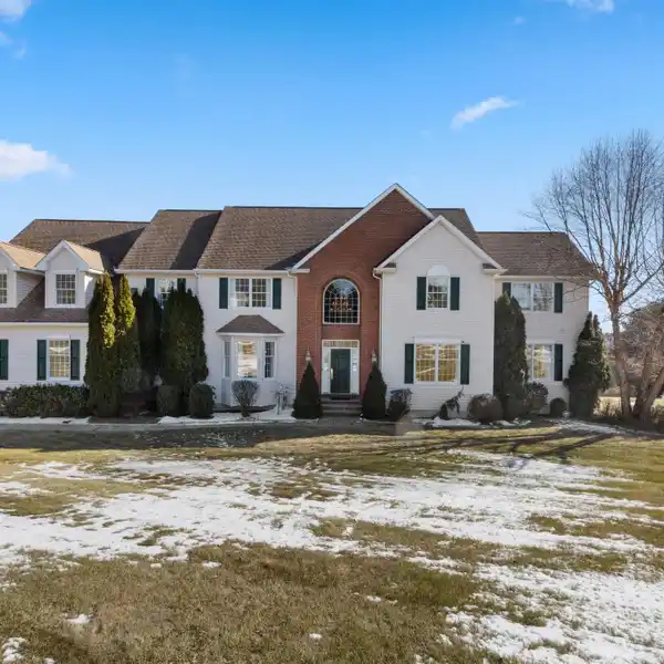 EXCEPTIONAL RESIDENCE IN PICTURESQUE CENTENNIAL RIDGE