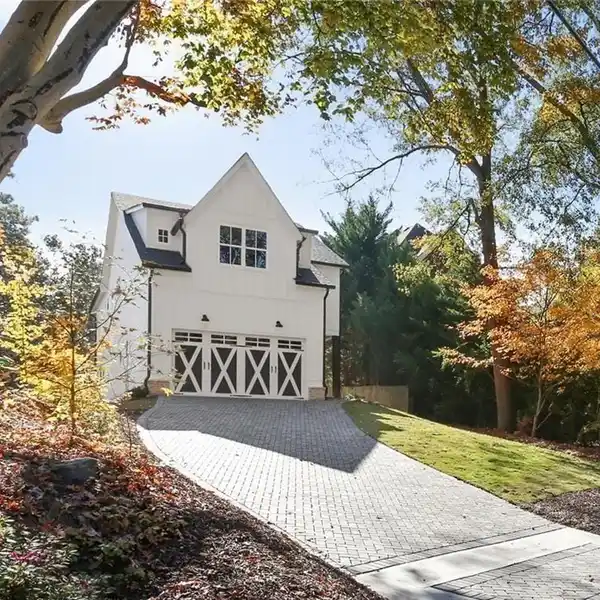 BEAUTIFUL HOME WITH THE PERFECT OPEN PLAN