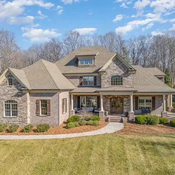 EXCEPTIONAL LUXURY HOME