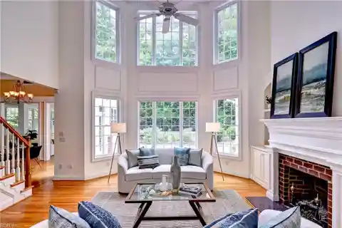 Stunning and Spacious Home in Ford's Colony