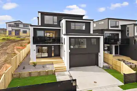 Sprawling Home with Six Private Ensuites