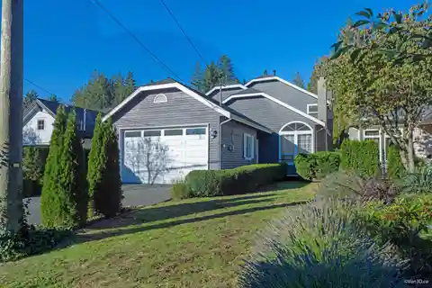 Exceptional Family Home in Canyon Heights