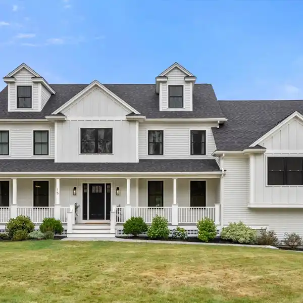 NEARLY NEW LUXURY ON ONE ACRE