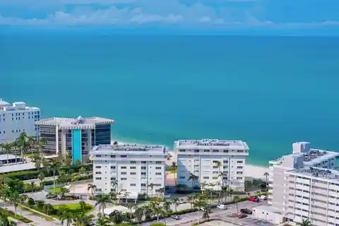 Refined Naples Lifestyle on Coveted Gulf Shoreline