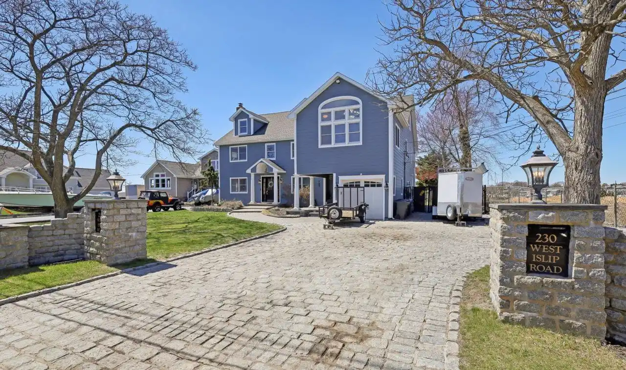 Beautiful Home on a Deep Water Creek