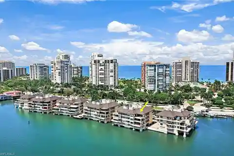 Amazing Park Shore Penthouse with Boat Slip