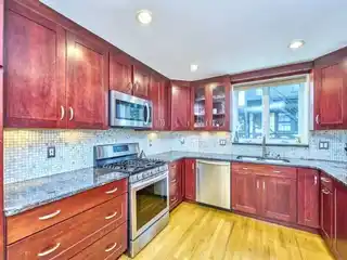 Corner Unit in the Commonwealth House