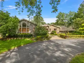 Expansive Property in a Lovely Neighborhood