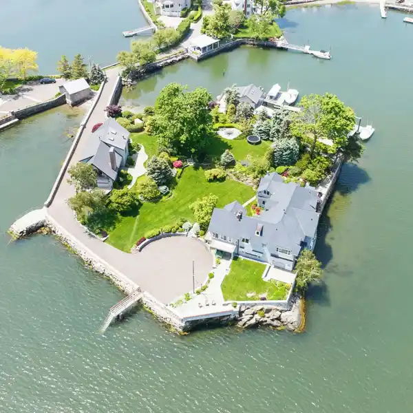 RARE ISLAND COMPOUND