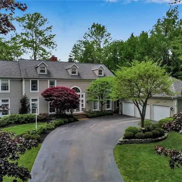 STATELY CUSTOM HOME