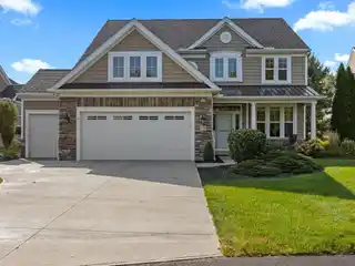 Luxury Meets Low-Maintenance Living on the Shores of Lake Erie