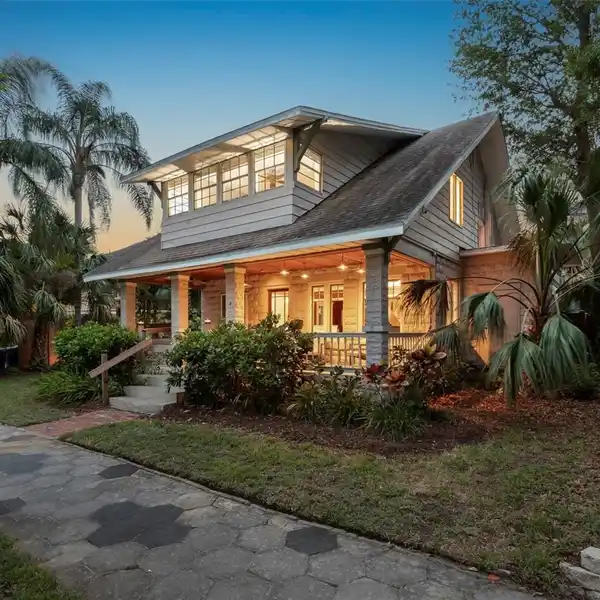 HISTORIC CHARM WITH MODERN COMFORT