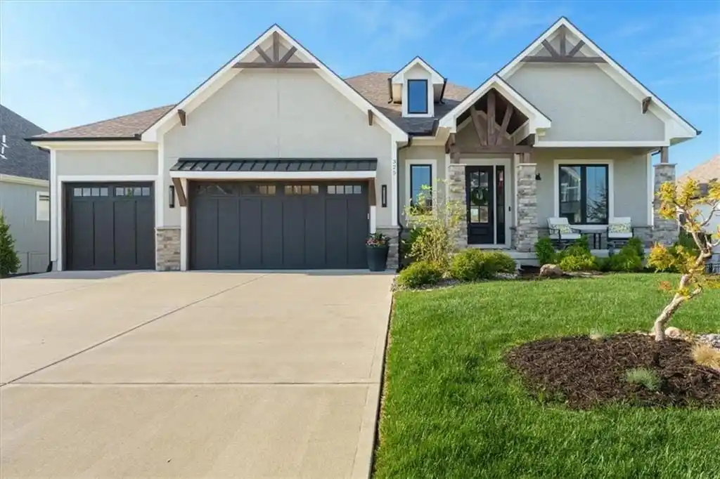 Beautiful Blend of Luxury and Functionality