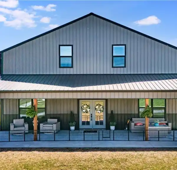 BARNDOMINIUM RETREAT ON 136 ACRES