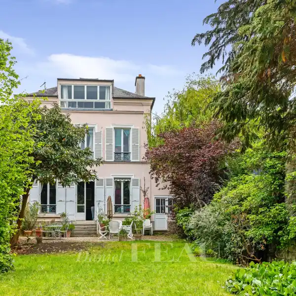 LATE 19TH CENTURY PRIVATE MANSION