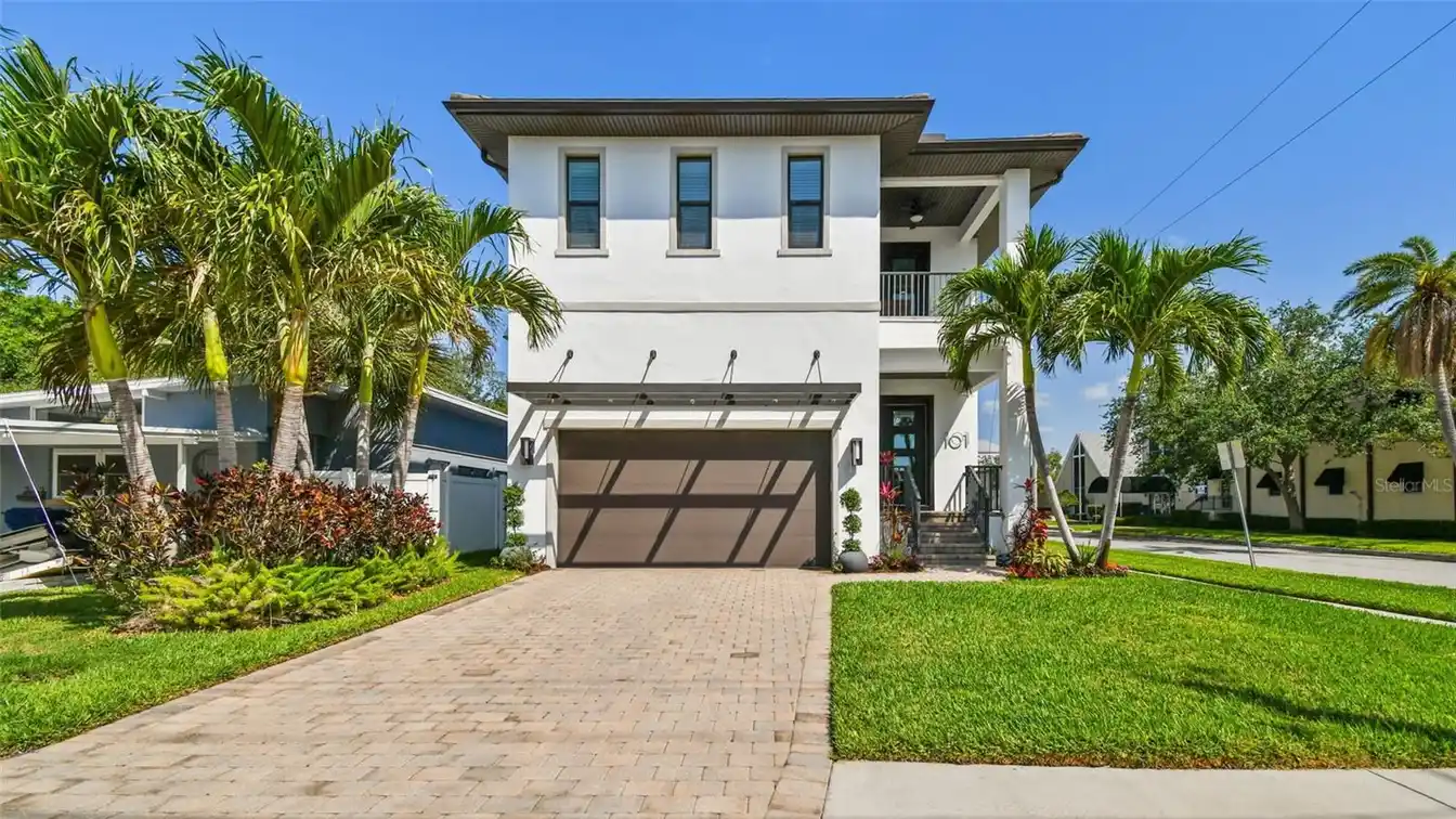 Exceptional Custom Home in Davis Islands