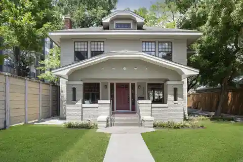 Montrose Charm with Guest Apartment Above Garage
