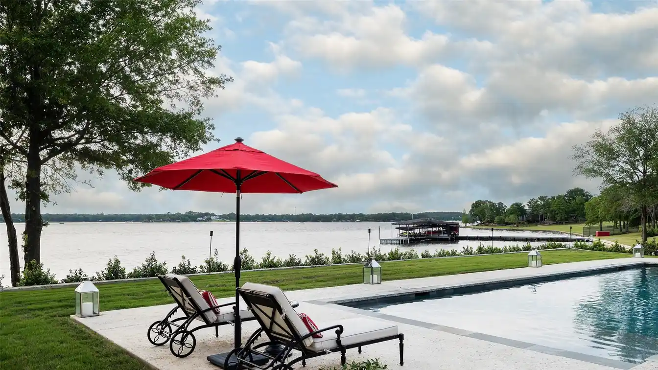 Barron Lakeside
