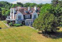 SUBSTANTIAL ART DECO PROPERTY