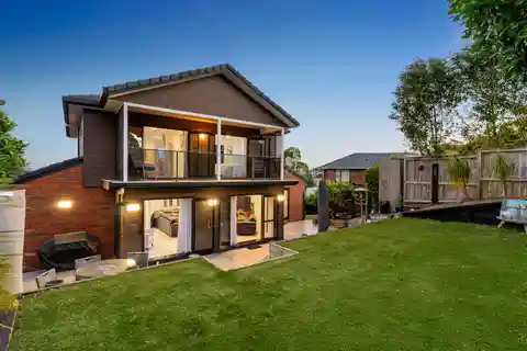 Refreshed Cedar Home with Private Alfresco Living