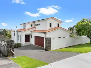 Ideal Multi-Generational Family Home