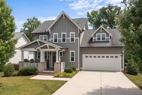 Impeccable Craftsman Cottage in the Reserve at Langtree