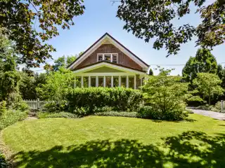 Private Oasis Near Downtown