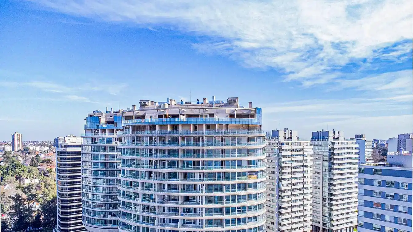 Gorgeous New Luxury Apartment